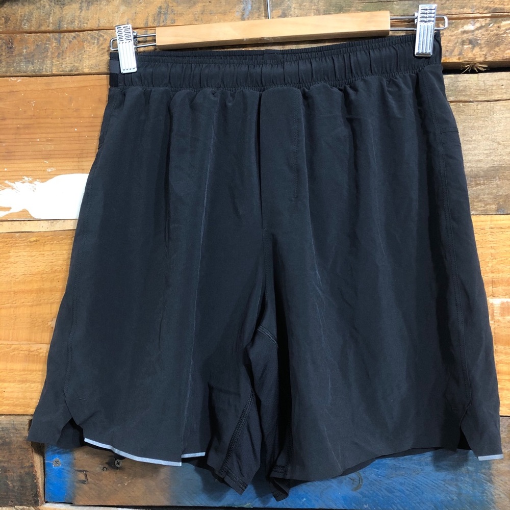 Lululemon men’s shots Sz S black